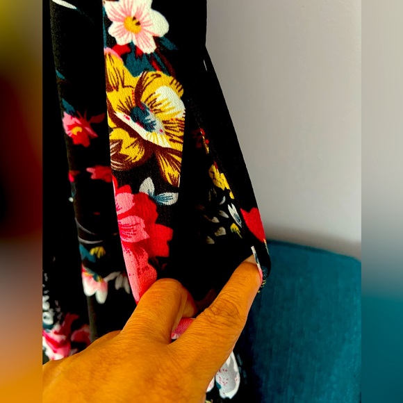 NWOT Black floral strap dress - Picture 7 of 9